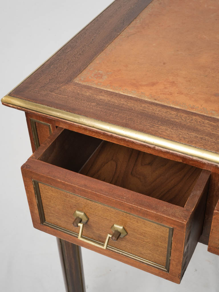 Refined mahogany veneer furniture