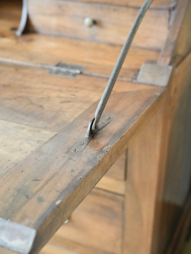 Graceful rounded-hinge writing desk