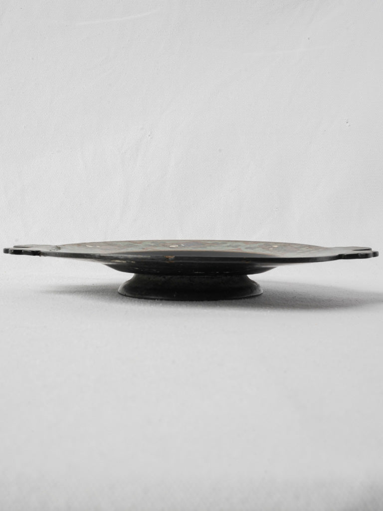 Detailed textured leaf-shaped handles tray