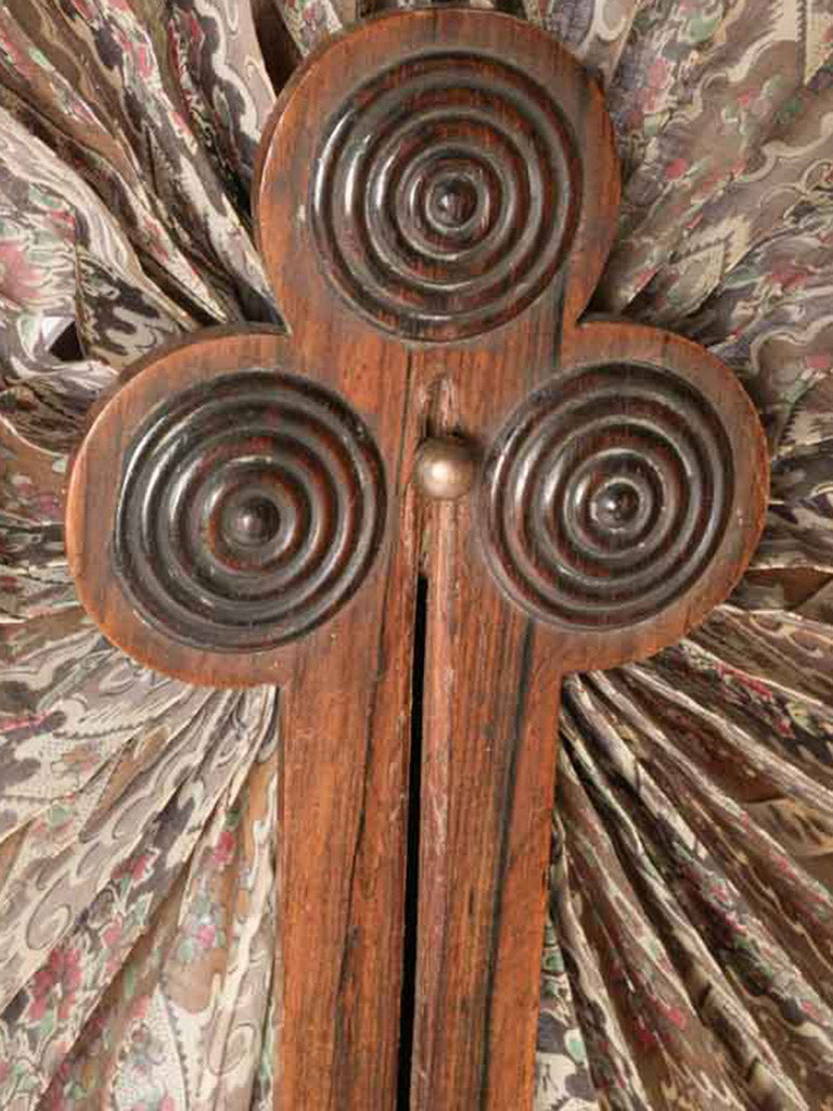 Historical French fan-shaped screen