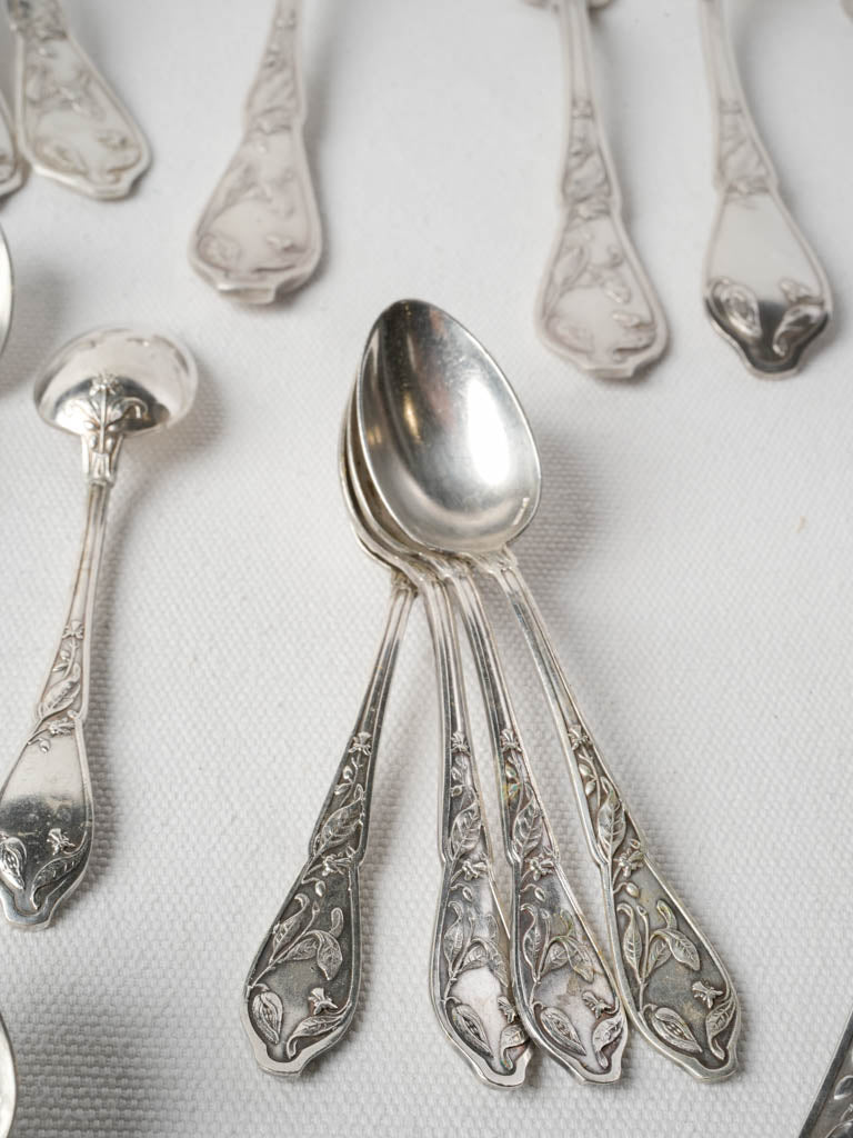 Luxurious silver-plated dining collection