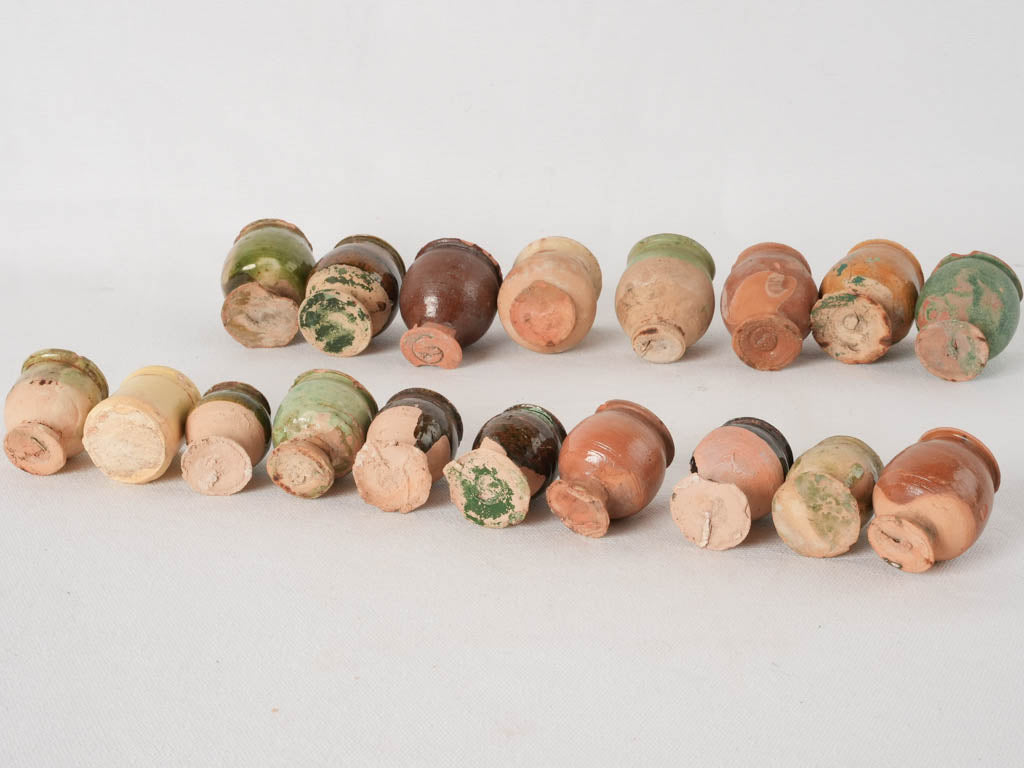 Traditional birdcall-inspired ceramic bowls set