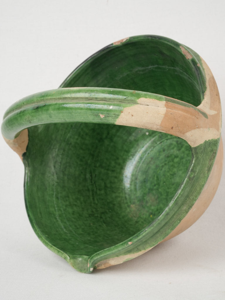 Heritage beaked terracotta cooking pot