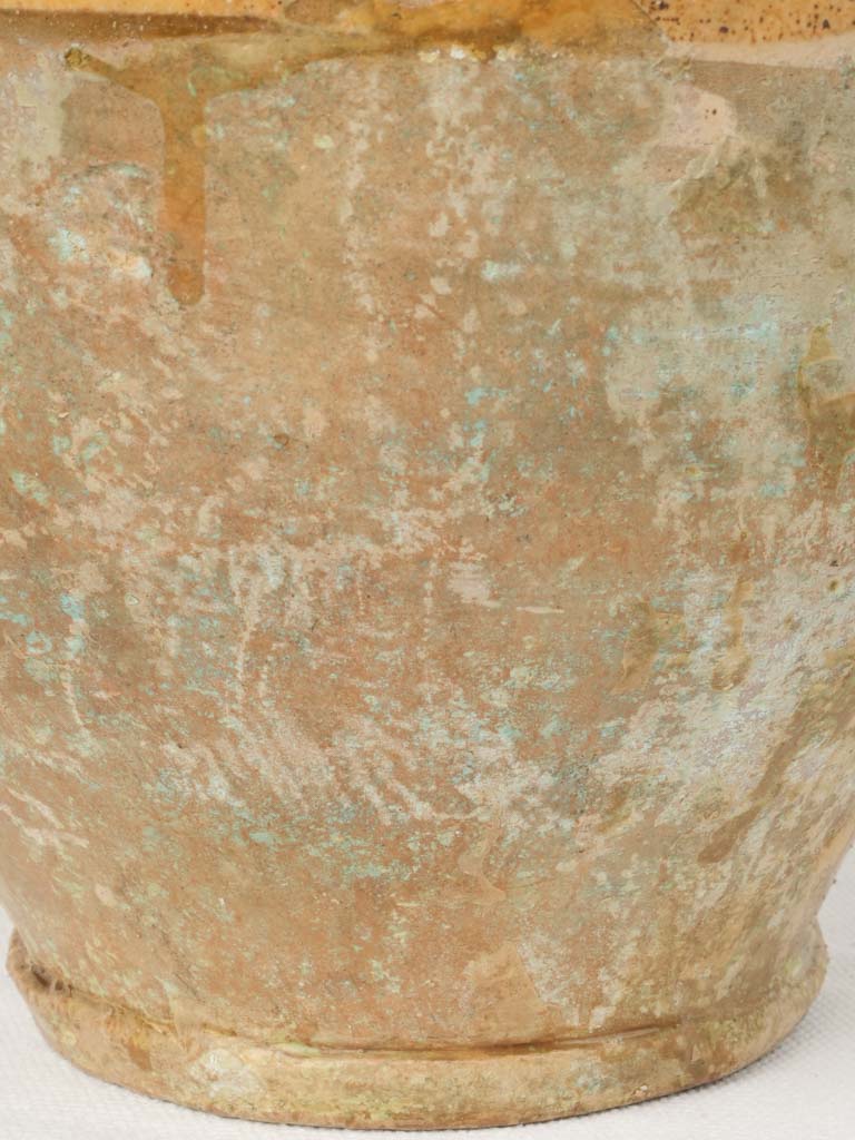 Traditional medium-sized ocher confit pot