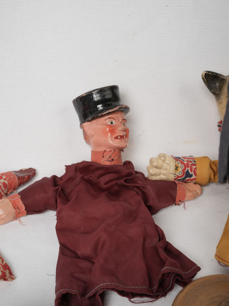 Period-specific wooden hand puppet set