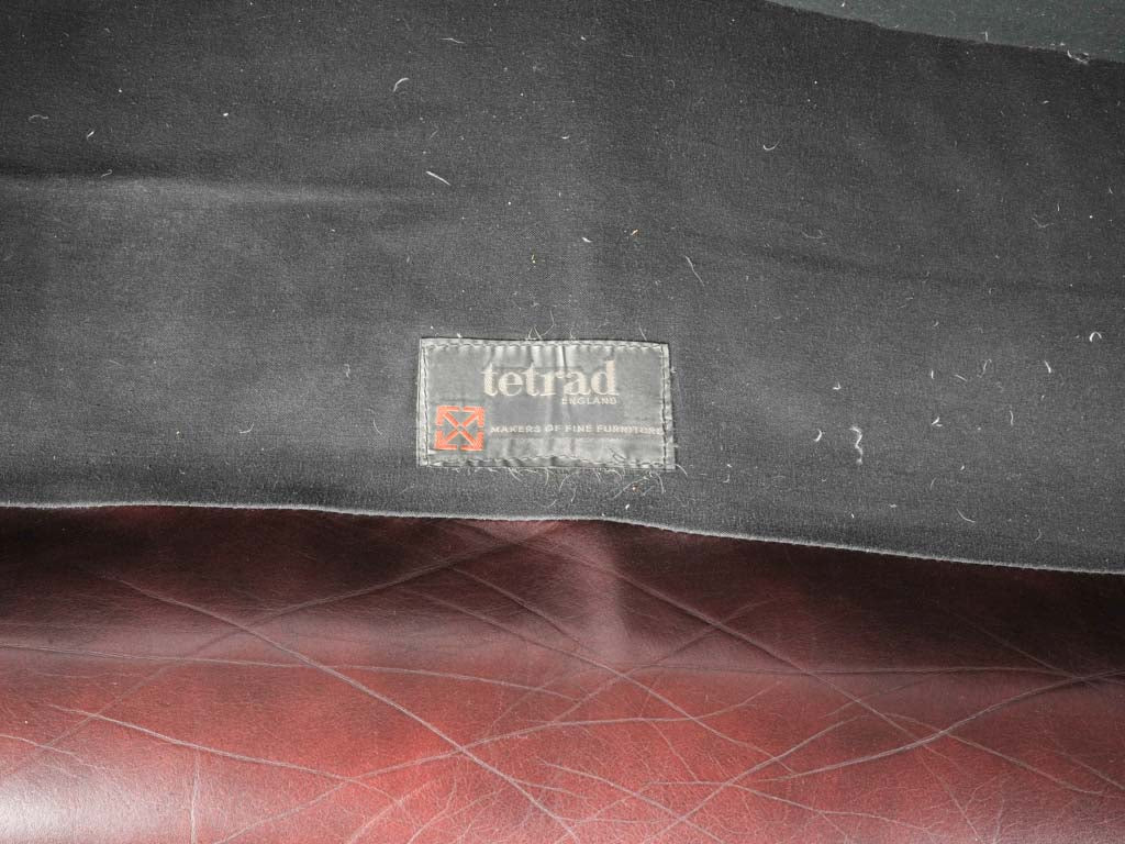 1970s Handcrafted Chesterfield Two-Seater in Patinated Burgundy Leather - 8¾"