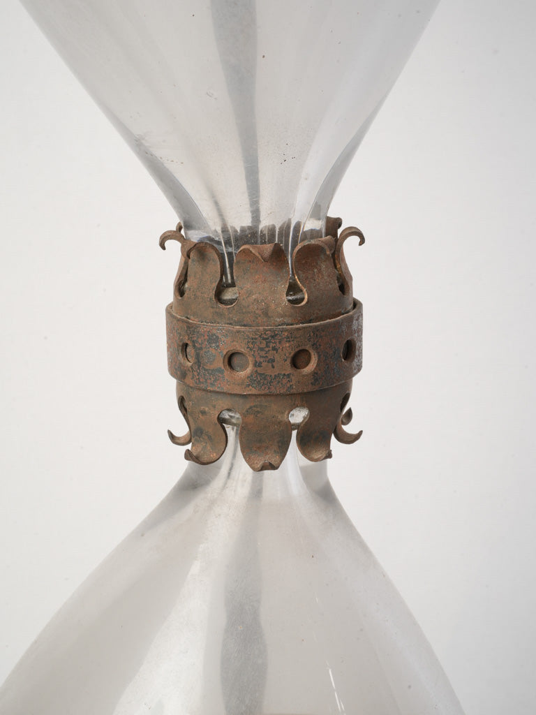 Refined eclectic hourglass piece