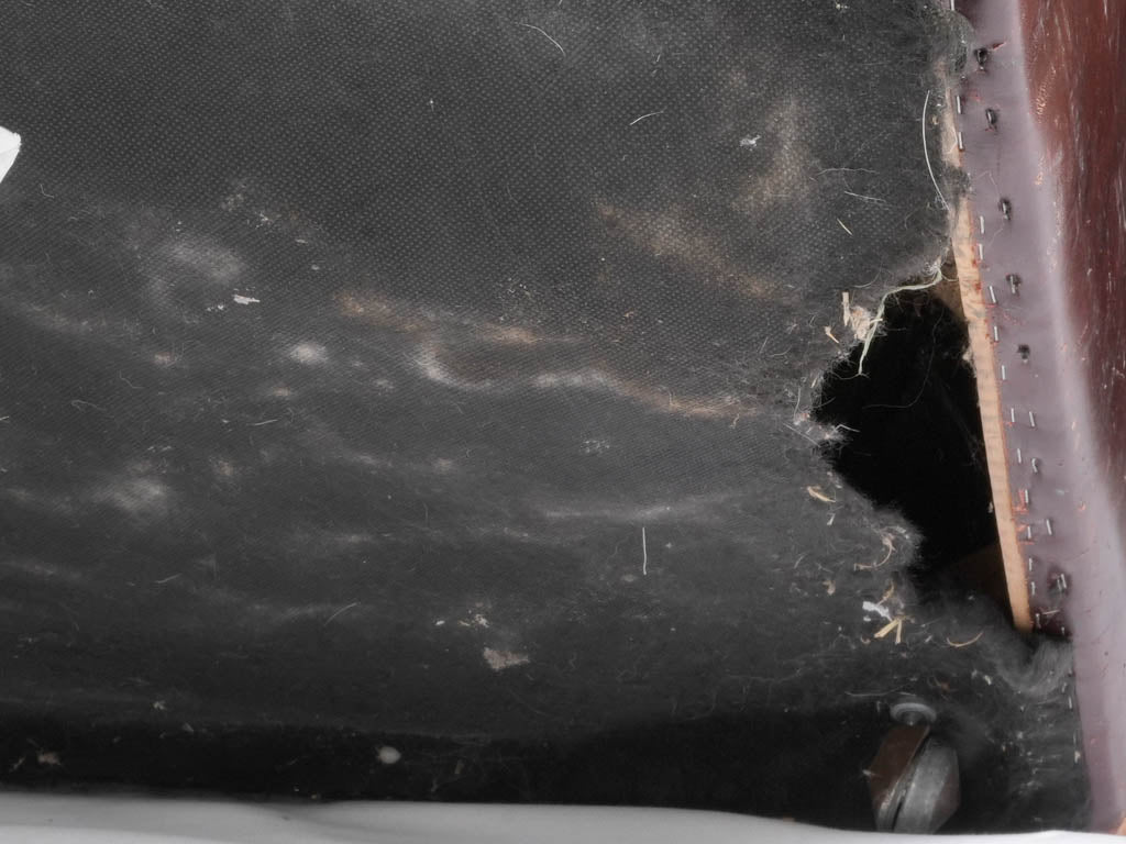 1970s Handcrafted Chesterfield Two-Seater in Patinated Burgundy Leather - 8¾"