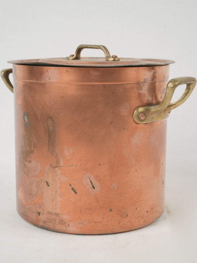 Elegant bronze saucepan for vintage kitchen