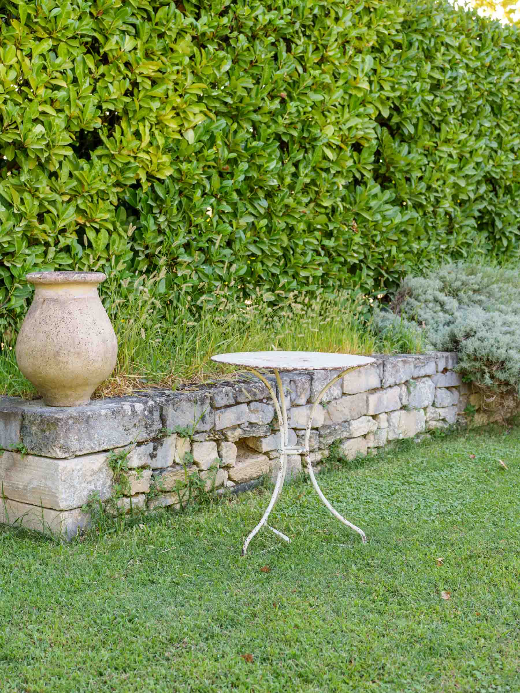 Antique French Iron Garden Guéridon w/ Layered White Painted Finish - 27¼" x 23¼"