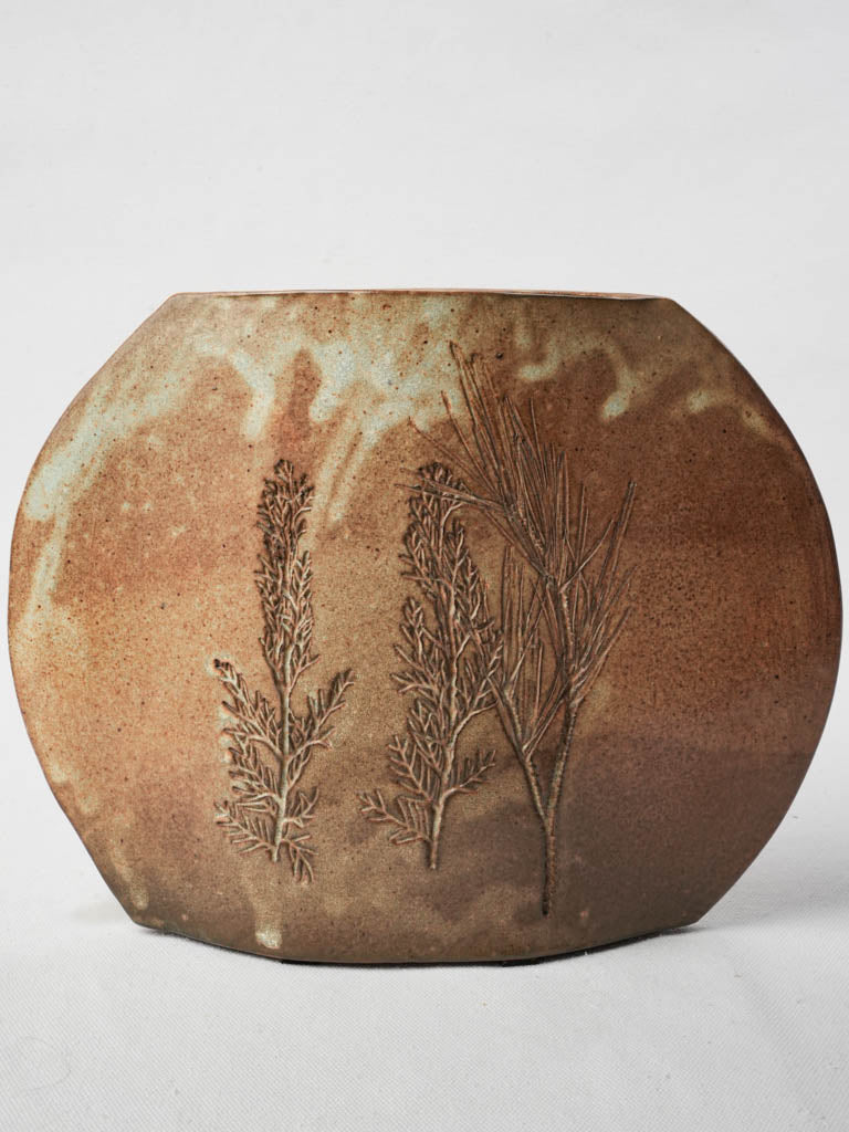 Sophisticated ceramic art piece