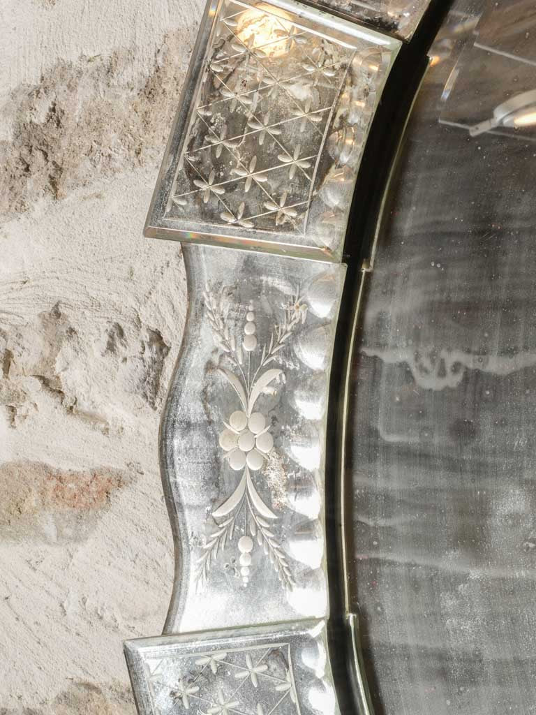 Impressive Early 20th Century Venetian-Style Oval Mirror - 39½" x 32"
