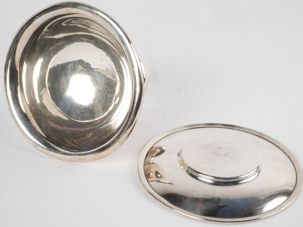 Traditional silver-finish nut bowl saucer