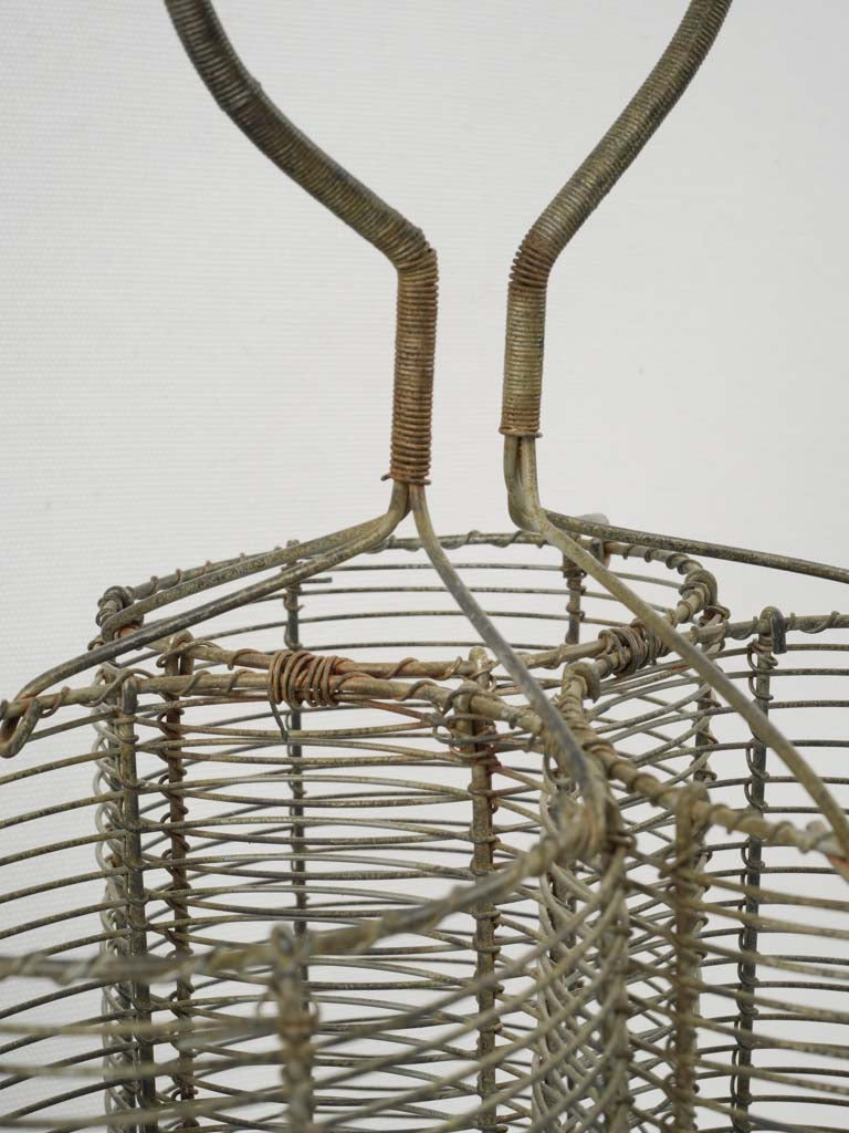 Patina-finished wire bottle carriers