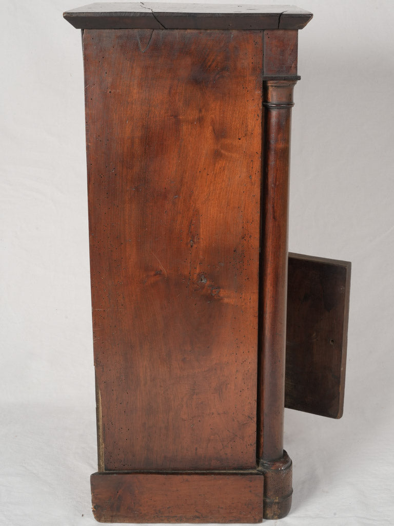 Timelessly versatile furniture piece