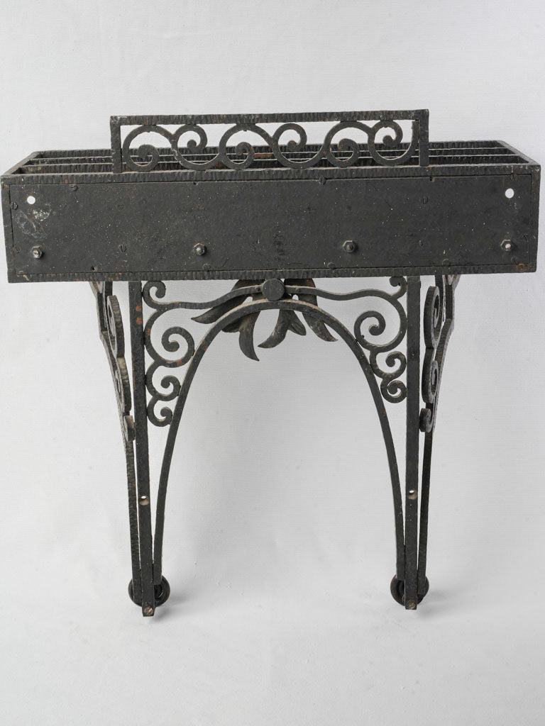 Exquisite French style iron rack