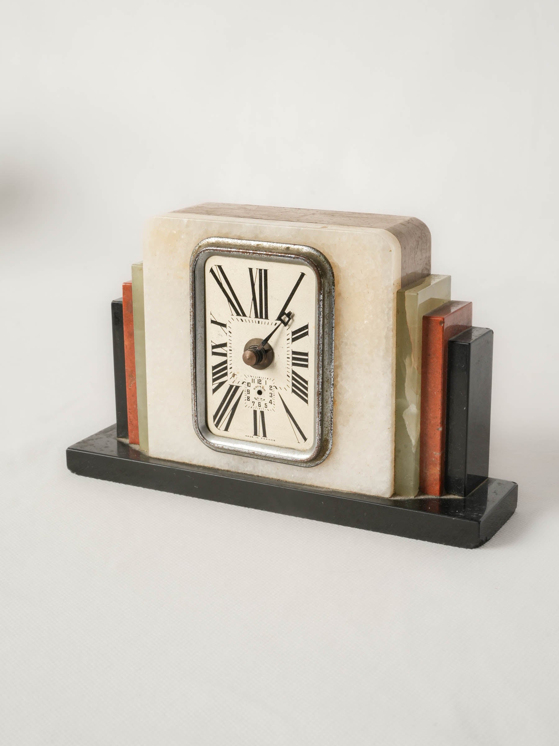 French Art Deco Bayard Mantel Clock in Alabaster and Onyx - 4¾" x 7½"