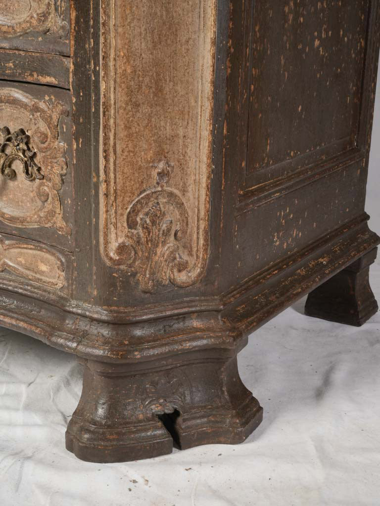 Nicely proportioned Dutch furniture