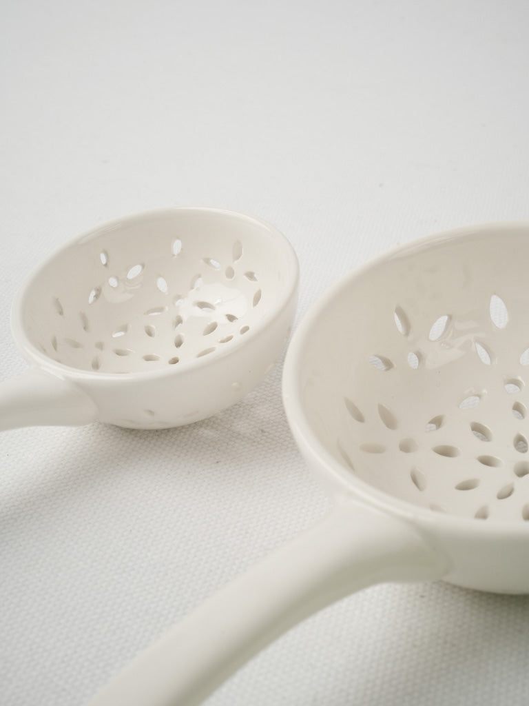 Farm-origin Provencal slotted ladles