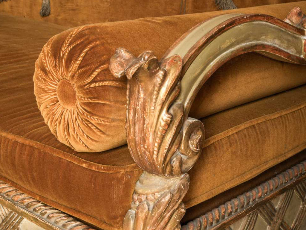 Exquisite mythological detailed daybed