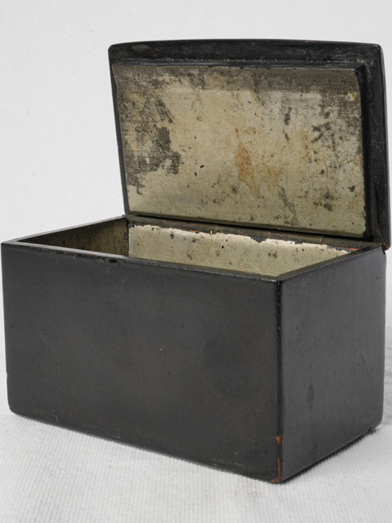 Petite rectangular tea caddy