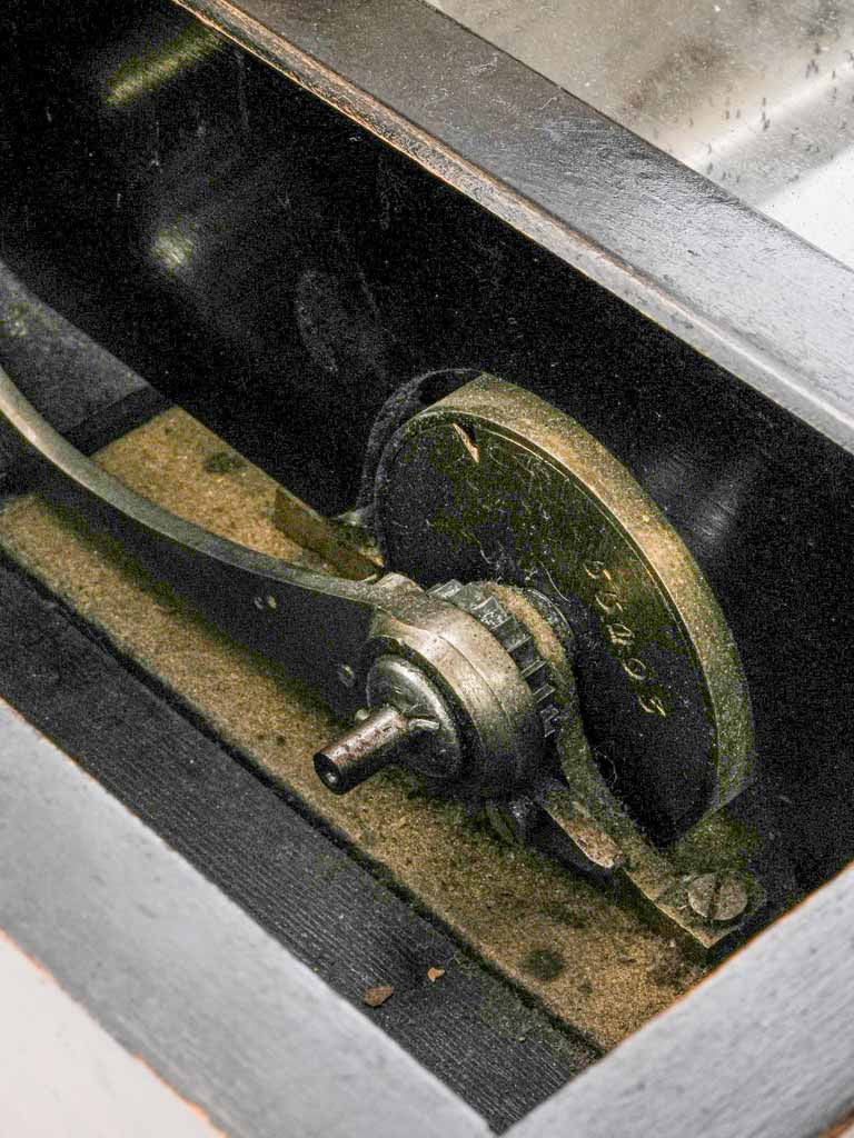 Sophisticated late-century cylinder music box
