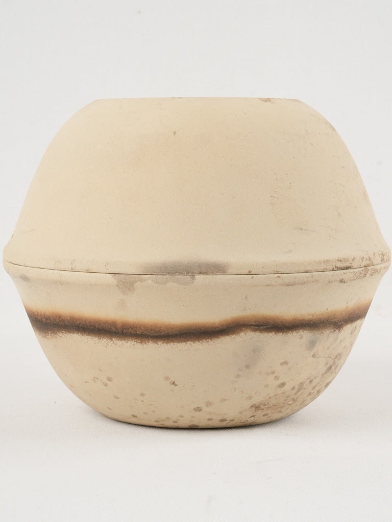 French handcrafted 'diable rousset' casserole