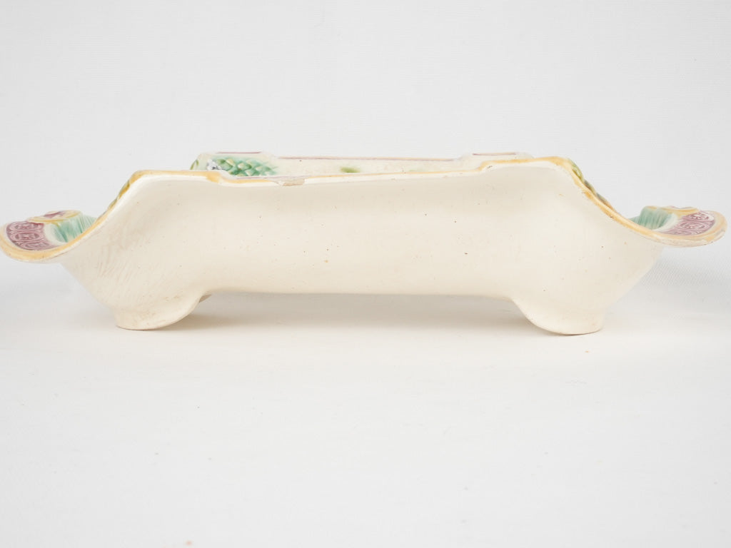 Collectible green purple spear cradle