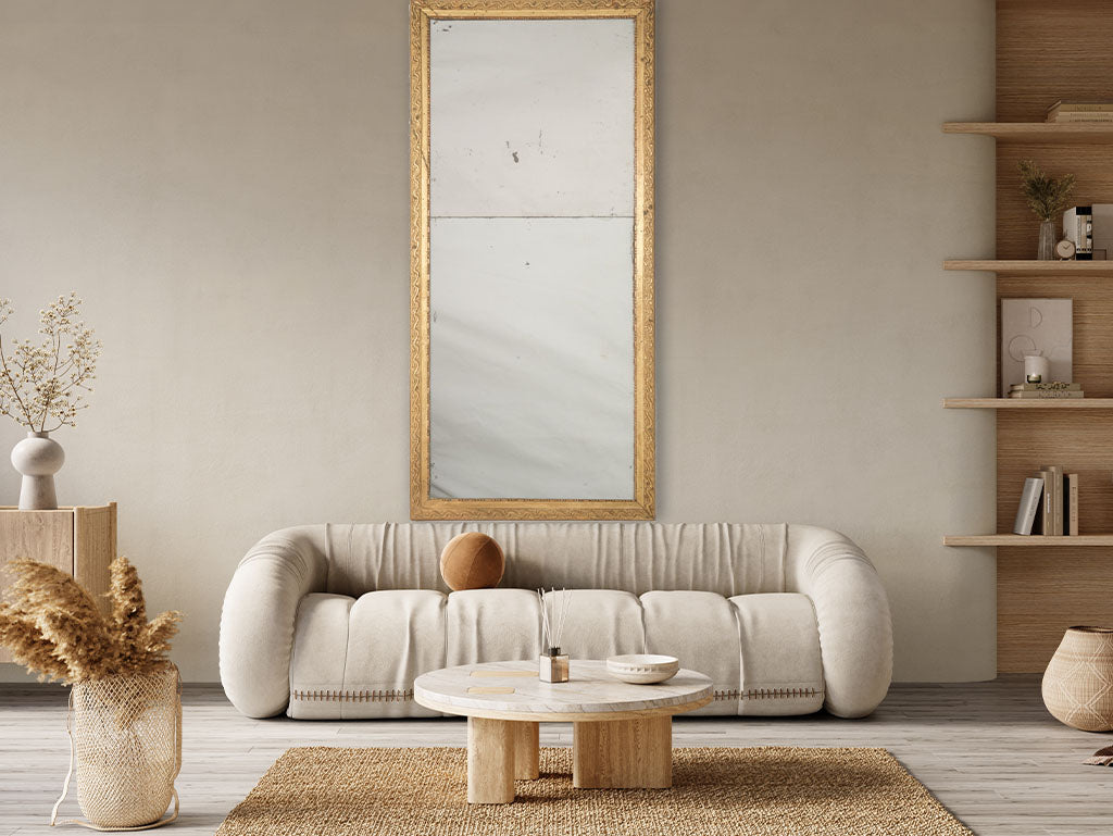 Elegant 19th-century French gilt mirror