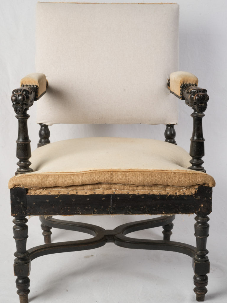 Elegant French armchair with patina