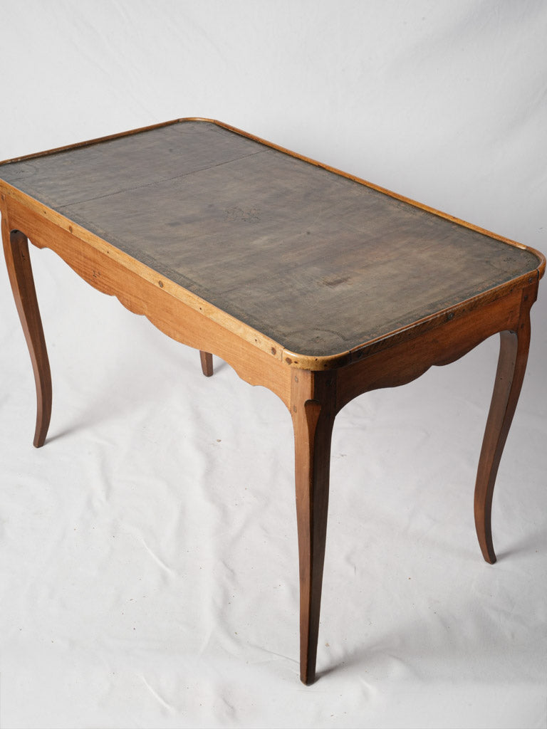 Refined Louis-XV style table