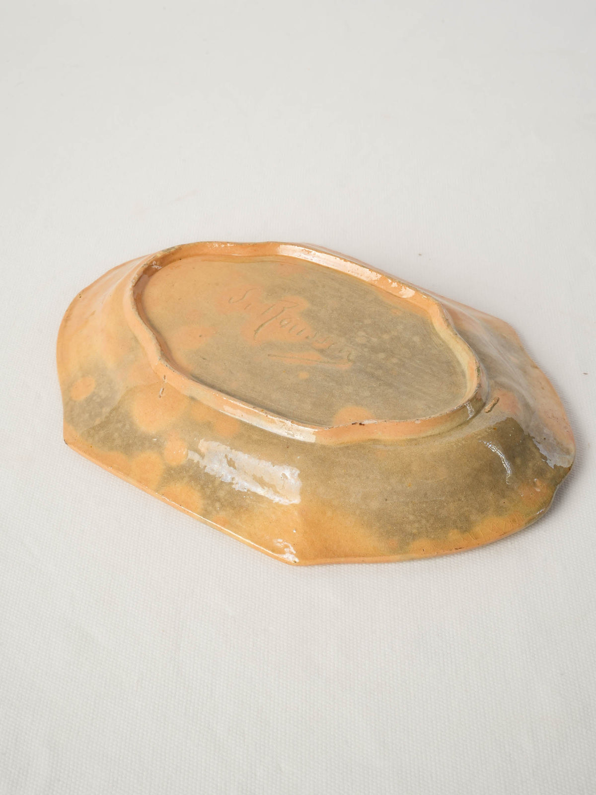 1950s Pottery Dish by Siméon Roussin with Handwritten Alexandre Dumas Quote - 10¼"