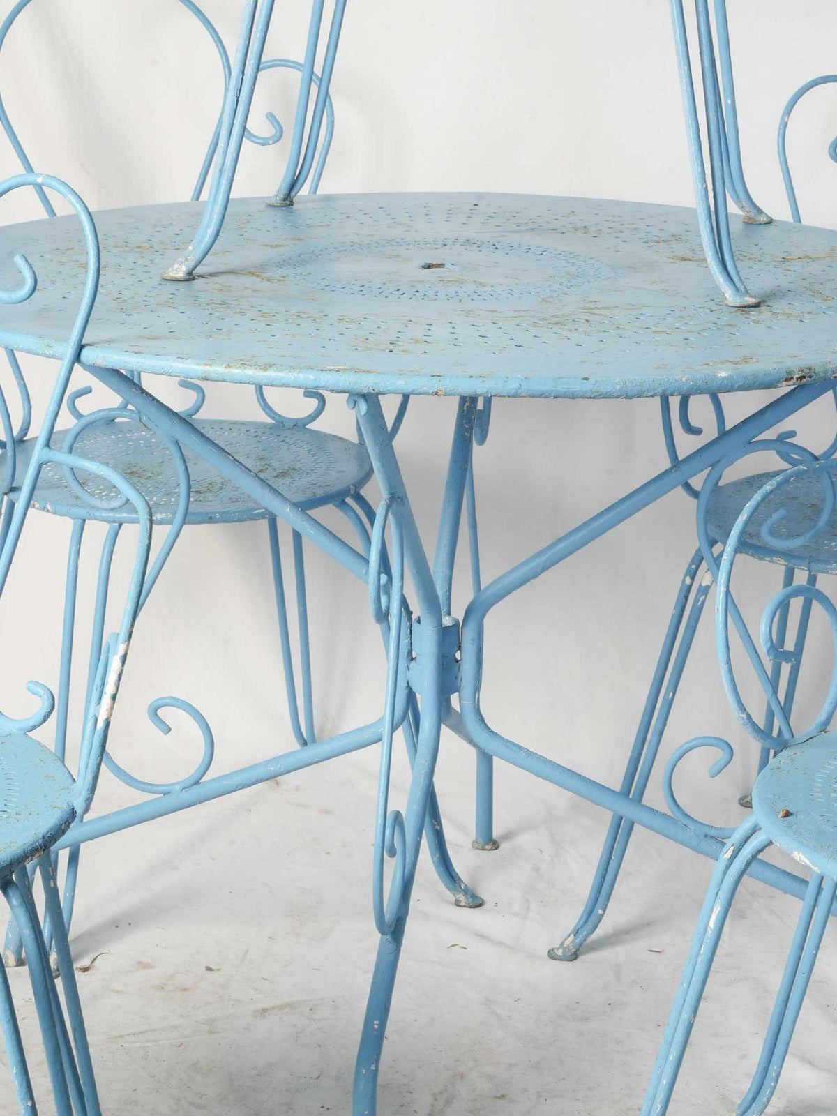 Weathered bright blue dining ensemble
