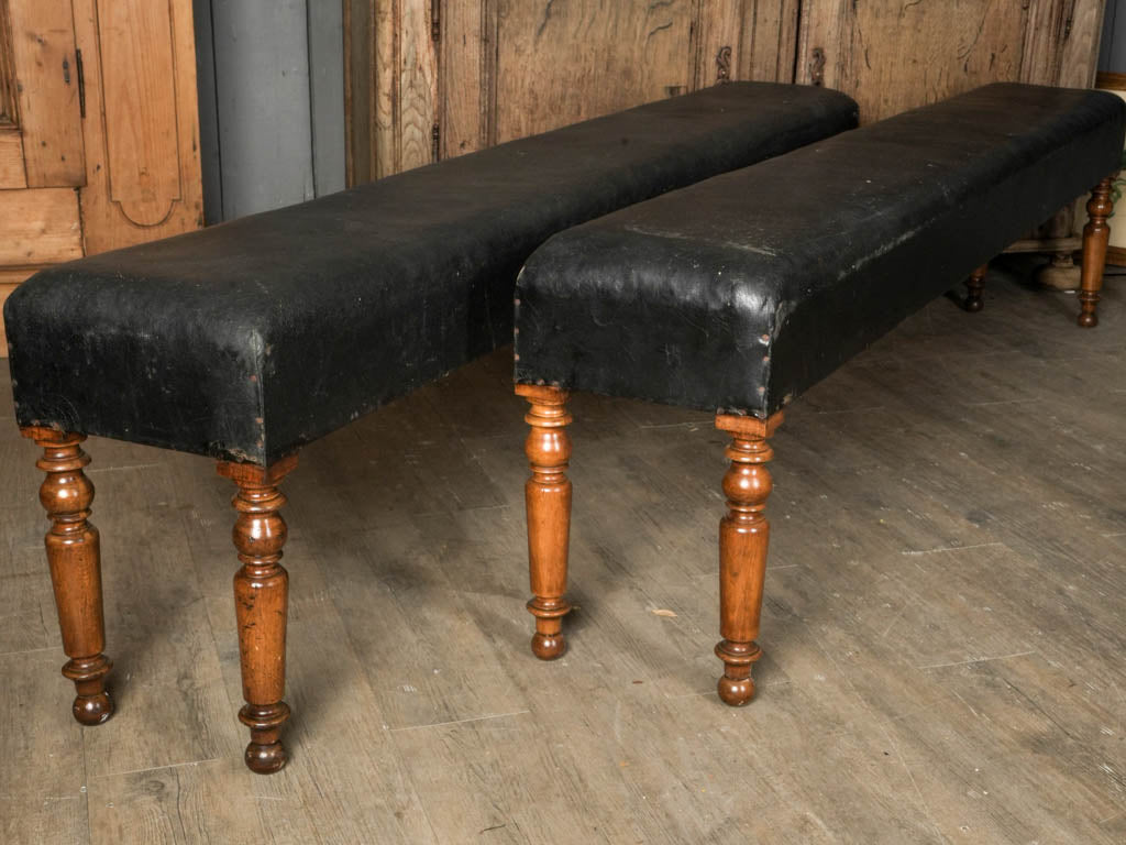 Authentic café character seating