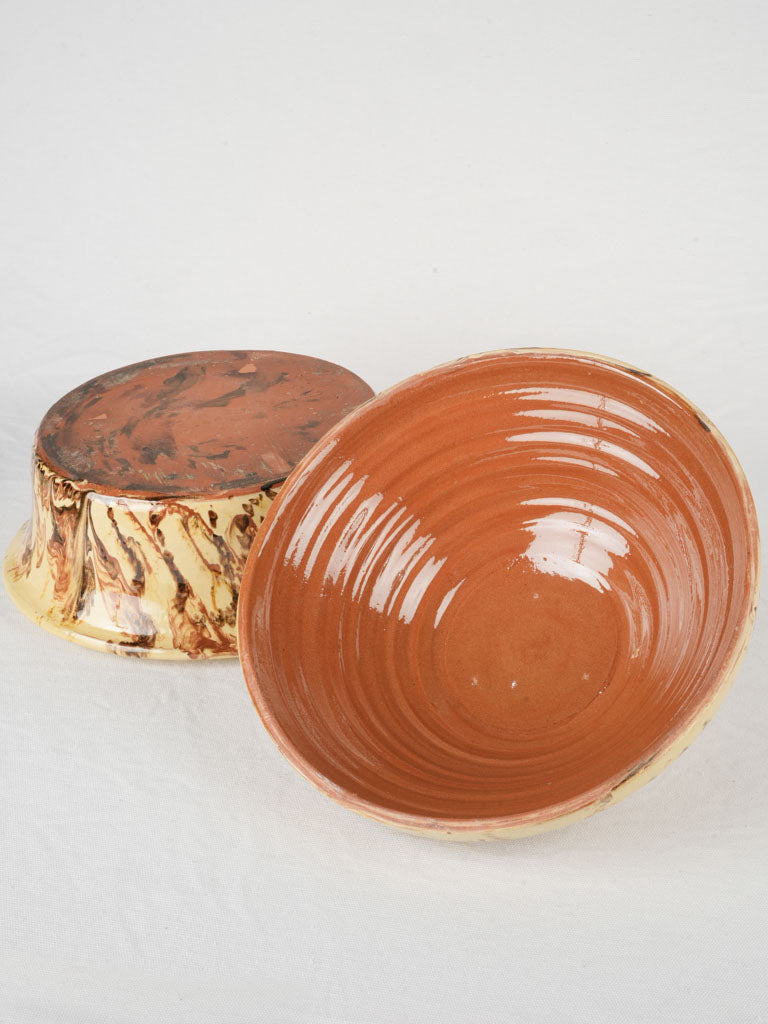 Weighty historic cooking casserole