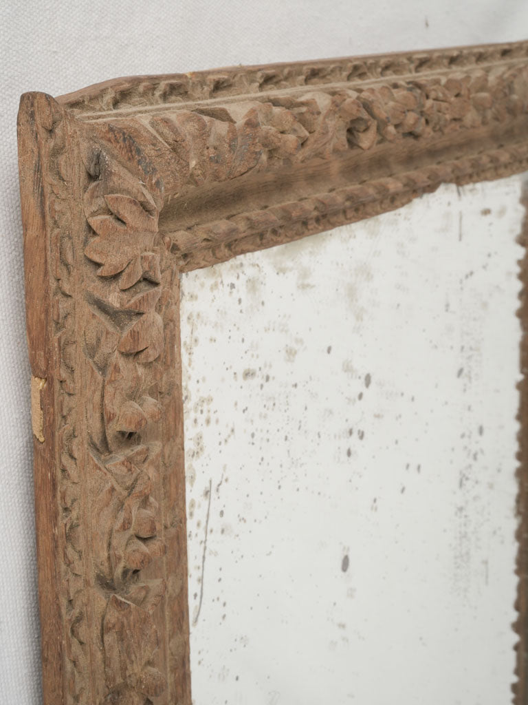 Aged floral motif wall decor
