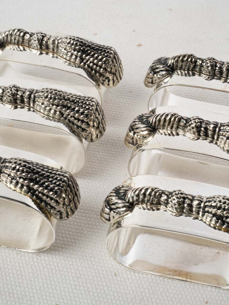 Antique-style oval silver accessories  