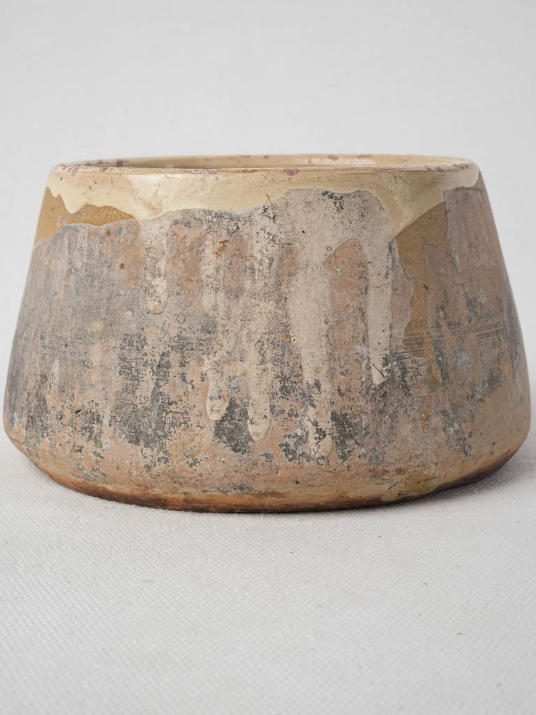 Classic French style sauce bowl