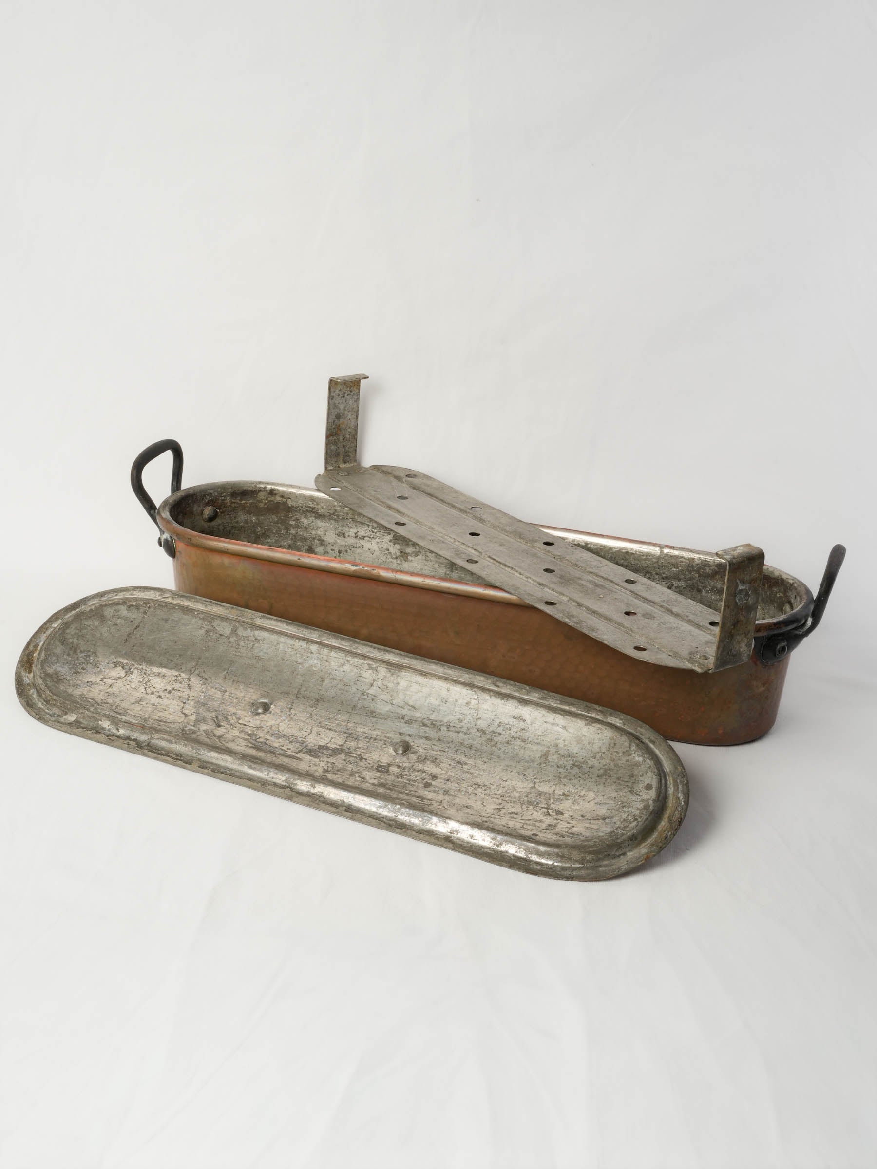 Huge copper fish kettle / poacher - 29½"