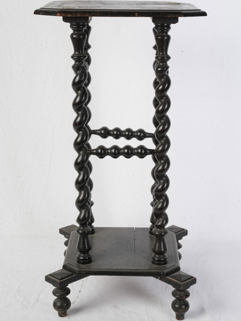 Elegant Napoleon III period table