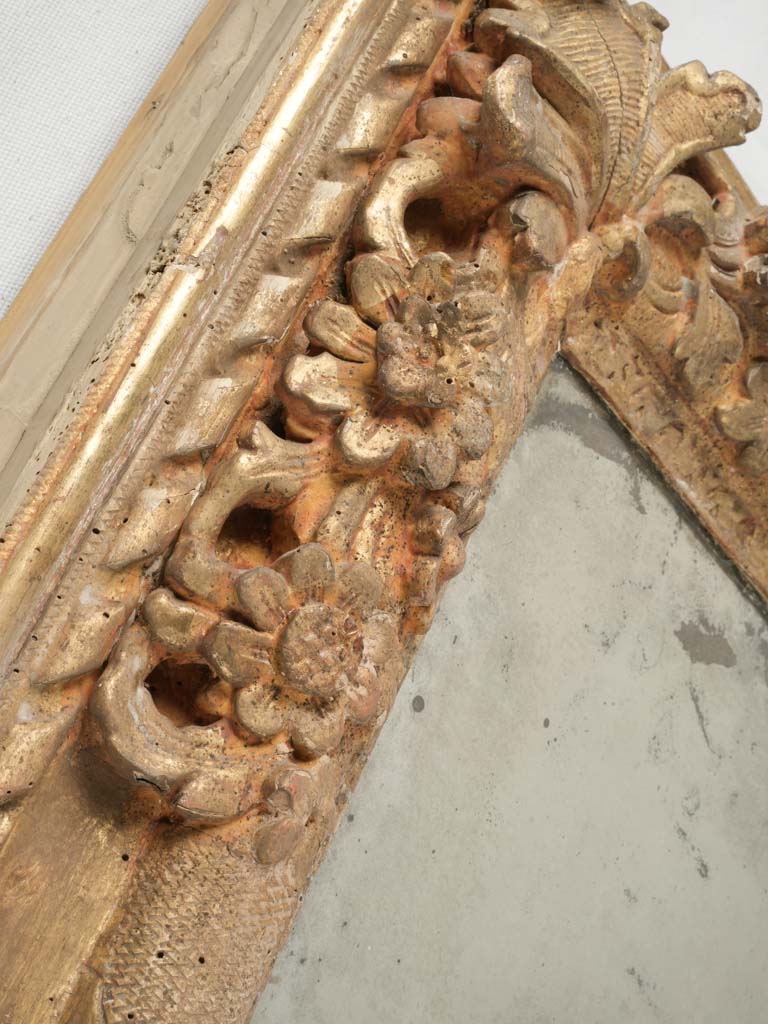 Refinement-rich patina ornate mirror