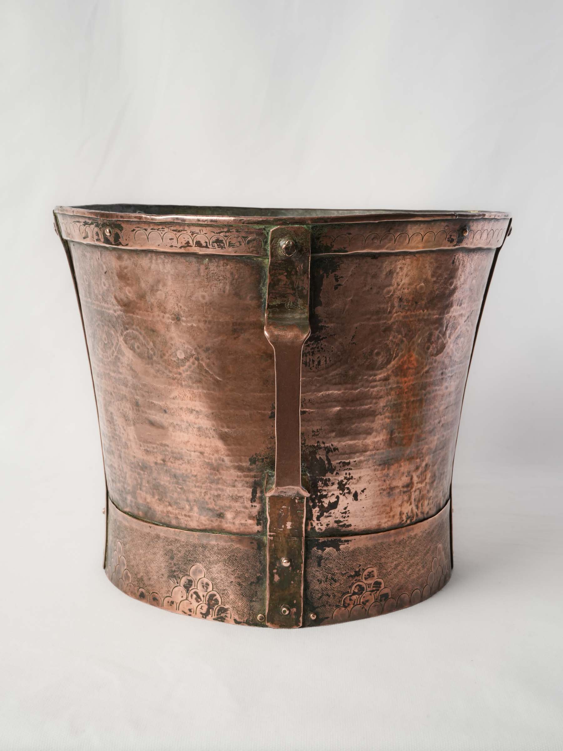 Handsome Provincial French Copper Ferrat Bucket, Late 19th Century - 11¾"
