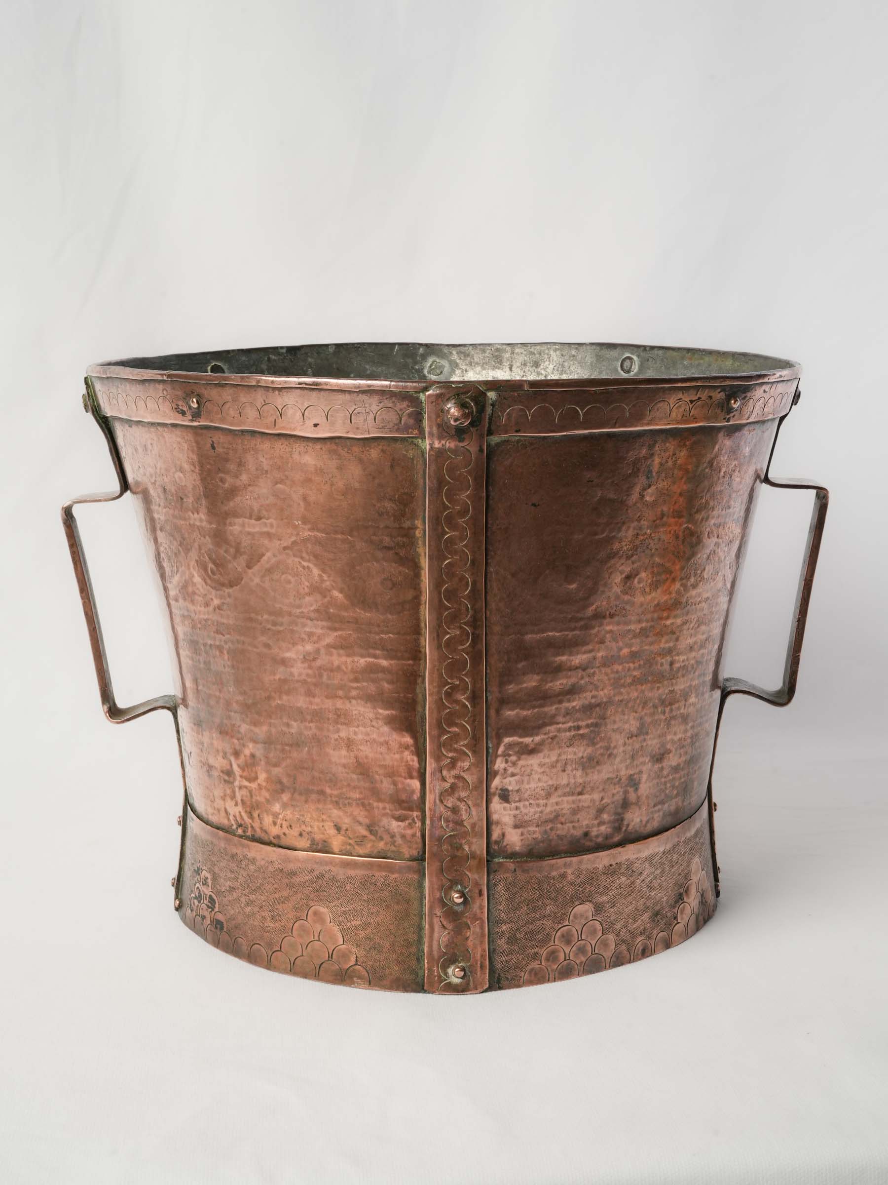 Handsome Provincial French Copper Ferrat Bucket, Late 19th Century - 11¾"
