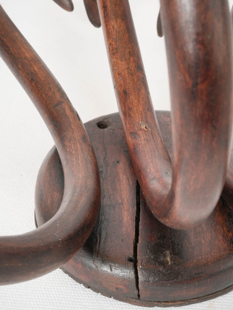 Timeless Thonet-influenced coat storage solution