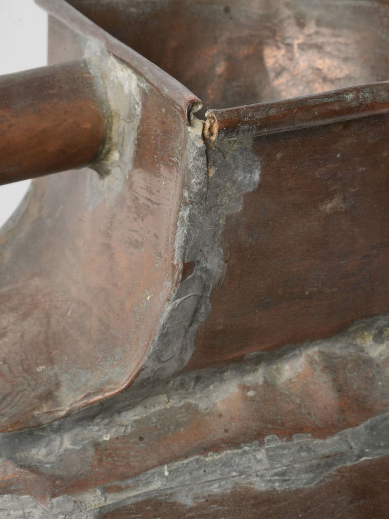 Classic hand-soldered seams masterpiece