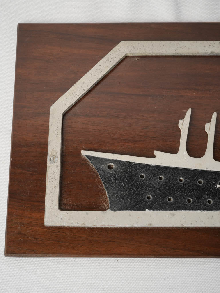 Luxurious cast metal nautical artifact