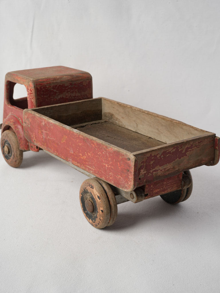 Nostalgic solid wooden wheel truck