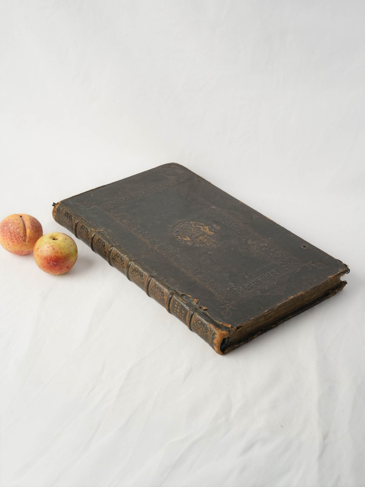 Exceptional 1715 Book of Common Prayer with Royal Armorial Binding
