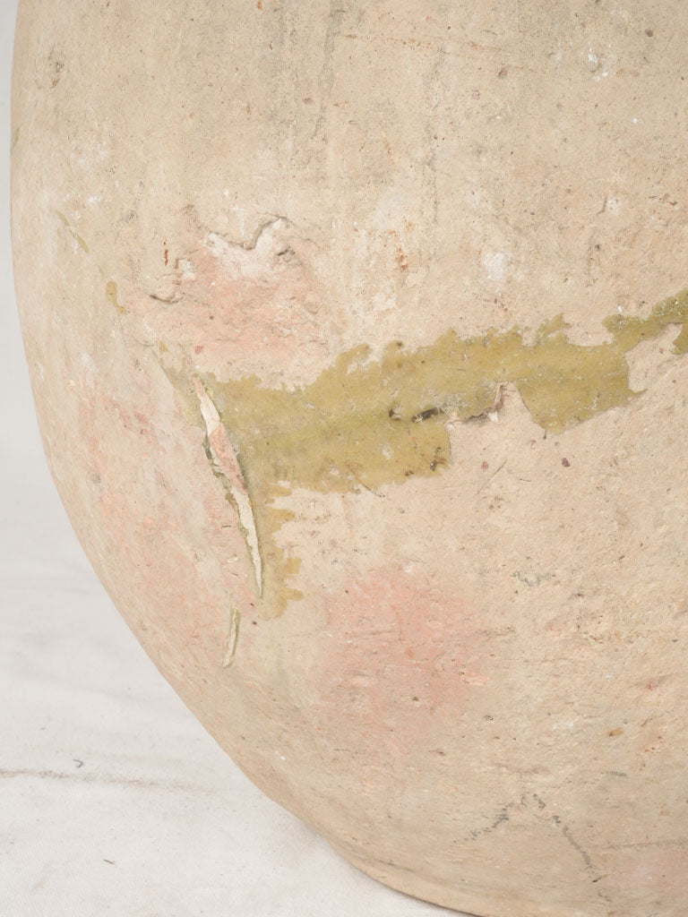 Distinctive Provencal ceramic artifact