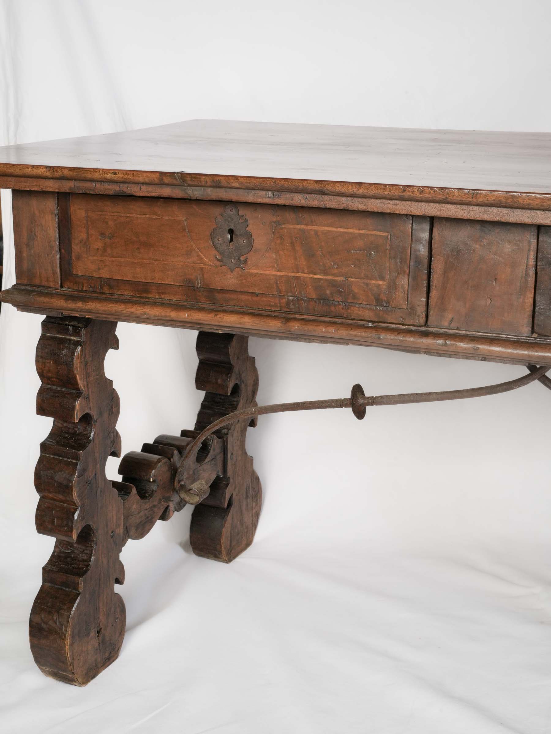 Sculptural 17th-Century Spanish Walnut Baroque Table - 58"